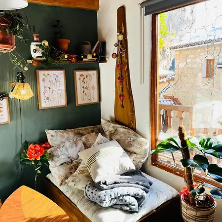 La Milana, Holiday home *