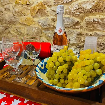 La Milana, Hébergement de vacances Orbaneja del Castillo